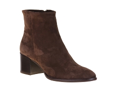  UD010<br>Nubuck Marron