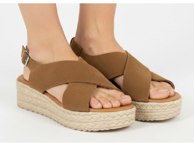 Eva frutos 714 camel3682106_6