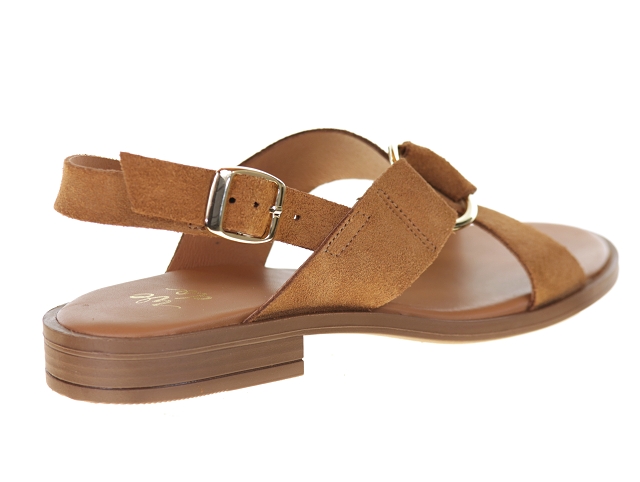 We do co45126a camel3799401_3