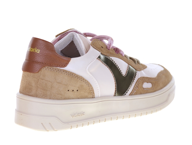 Victoria 1257148 camel3815701_3