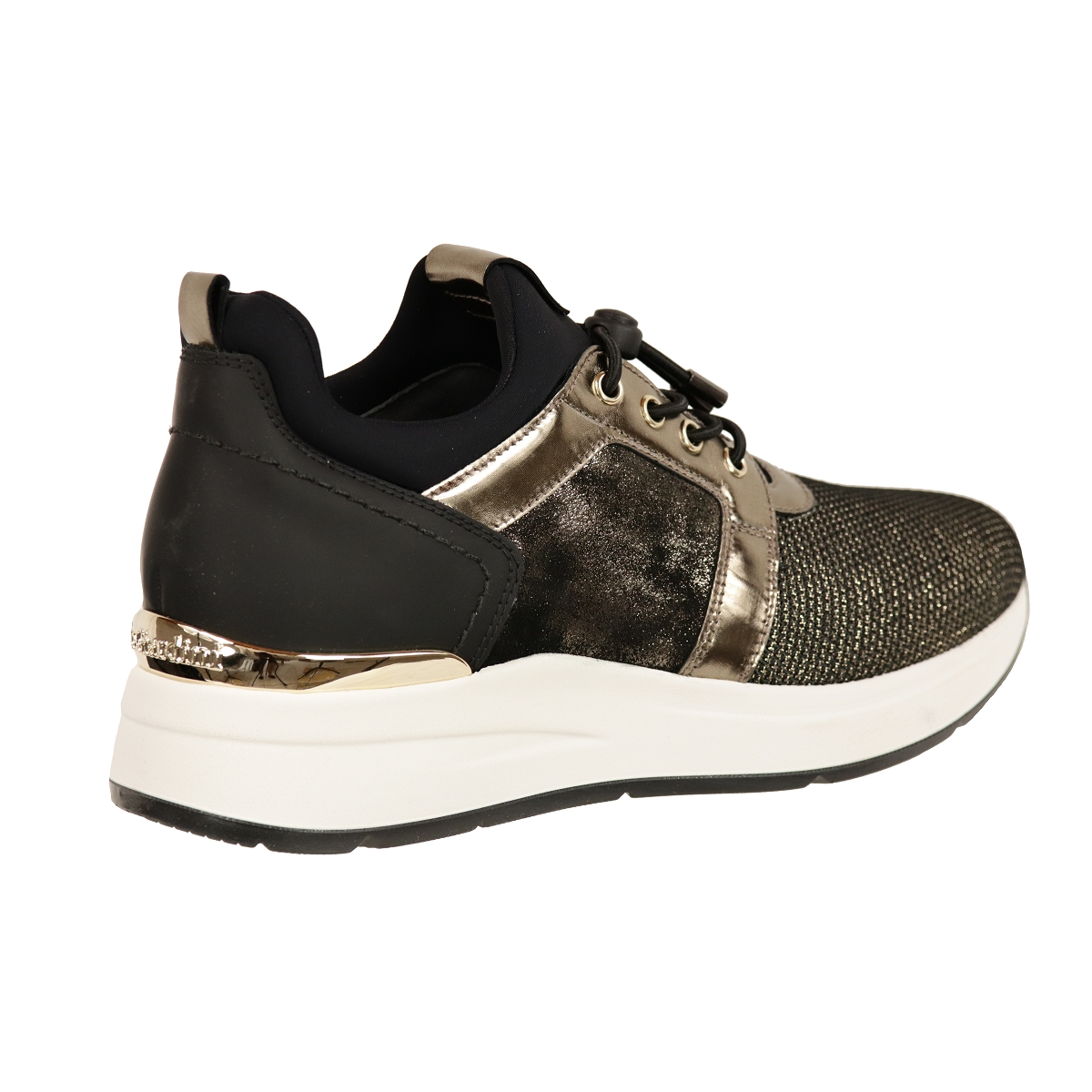 Quoi d'Autre Chaussures Nero giardini baskets mode a908892d or femme